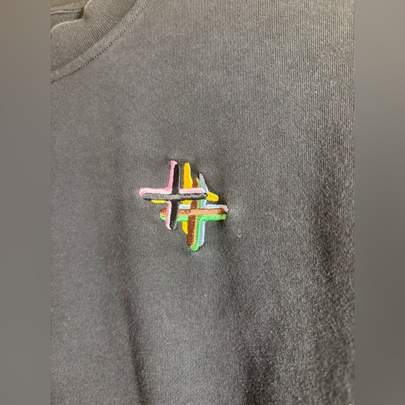 Lululemon•RARE•Perfectly Oversized Crew
Pride *graphic•LIMITED EDITION•Black•Med - Picture 7 of 15